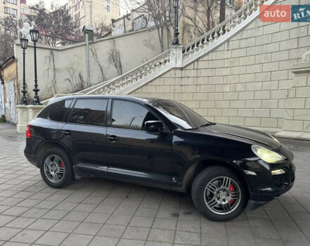 Черный Порше Каен, объемом двигателя 4.81 л и пробегом 140 тыс. км за 8000 $, фото 1 на Automoto.ua