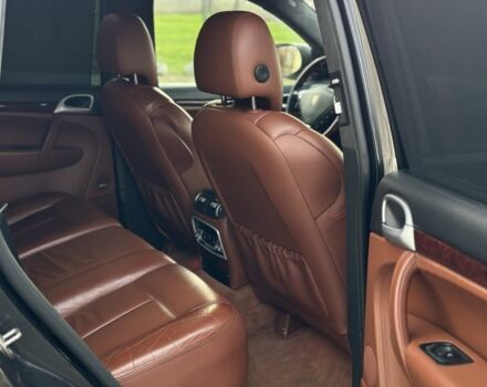 Черный Порше Каен, объемом двигателя 4.8 л и пробегом 170 тыс. км за 9000 $, фото 9 на Automoto.ua