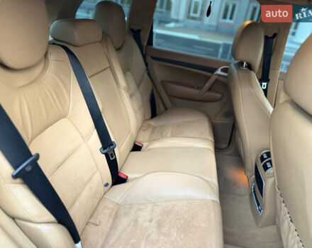 Чорний Порше Cayenne, об'ємом двигуна 4.8 л та пробігом 177 тис. км за 10500 $, фото 97 на Automoto.ua