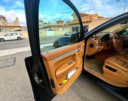 Порше Cayenne 2008 у Житомирі на Automoto.ua Чорний Порше Cayenne, об'ємом двигуна 3.6 л та пробігом 175 тис. км за 9000 $, фото 2 на Automoto.ua