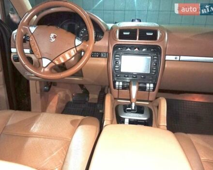 Чорний Порше Cayenne, об'ємом двигуна 3.6 л та пробігом 155 тис. км за 12500 $, фото 11 на Automoto.ua