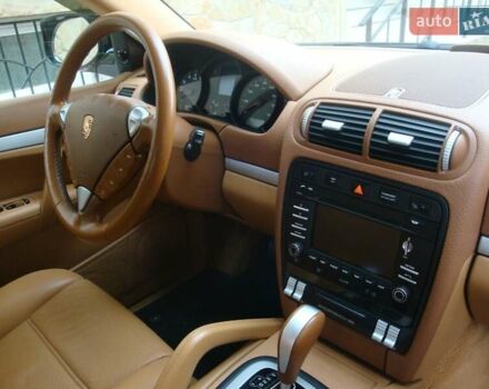 Чорний Порше Cayenne, об'ємом двигуна 3.6 л та пробігом 227 тис. км за 12800 $, фото 21 на Automoto.ua