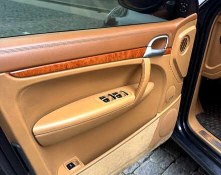 Черный Порше Каен, объемом двигателя 4.8 л и пробегом 140 тыс. км за 7500 $, фото 7 на Automoto.ua