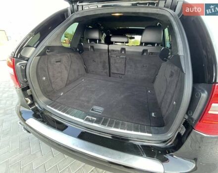 Черный Порше Каен, объемом двигателя 4.8 л и пробегом 130 тыс. км за 12900 $, фото 3 на Automoto.ua