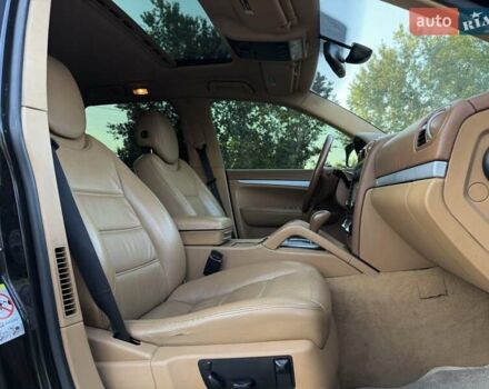 Чорний Порше Cayenne, об'ємом двигуна 3.6 л та пробігом 210 тис. км за 12500 $, фото 15 на Automoto.ua