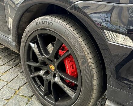 Черный Порше Каен, объемом двигателя 4.8 л и пробегом 140 тыс. км за 7500 $, фото 12 на Automoto.ua