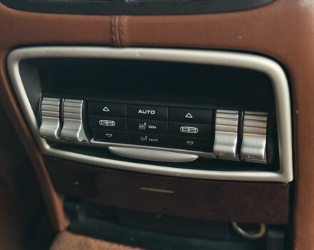 Черный Порше Каен, объемом двигателя 4.8 л и пробегом 170 тыс. км за 9000 $, фото 8 на Automoto.ua