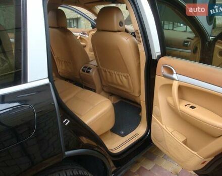 Чорний Порше Cayenne, об'ємом двигуна 3.6 л та пробігом 227 тис. км за 12800 $, фото 37 на Automoto.ua