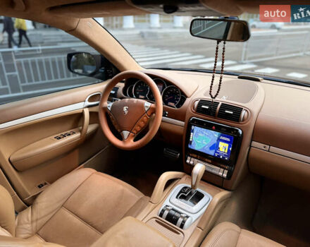Чорний Порше Cayenne, об'ємом двигуна 4.8 л та пробігом 177 тис. км за 10500 $, фото 89 на Automoto.ua