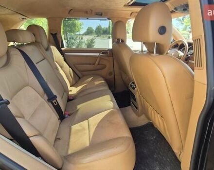 Чорний Порше Cayenne, об'ємом двигуна 4.81 л та пробігом 265 тис. км за 9000 $, фото 25 на Automoto.ua