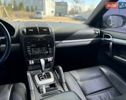 Черный Порше Каен, объемом двигателя 3.6 л и пробегом 167 тыс. км за 9800 $, фото 23 на Automoto.ua