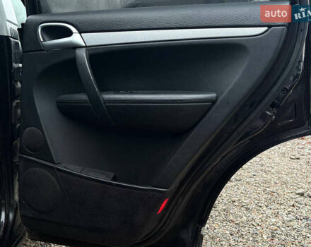 Чорний Порше Cayenne, об'ємом двигуна 3.6 л та пробігом 125 тис. км за 9600 $, фото 17 на Automoto.ua