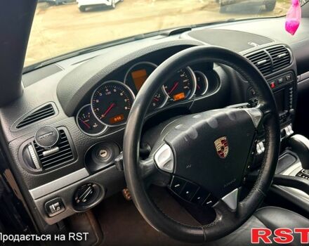 Черный Порше Каен, объемом двигателя 4.8 л и пробегом 178 тыс. км за 12700 $, фото 6 на Automoto.ua