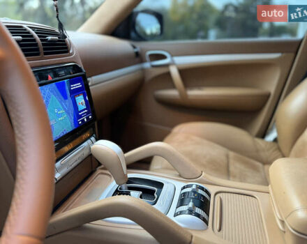 Черный Порше Каен, объемом двигателя 4.8 л и пробегом 178 тыс. км за 8900 $, фото 29 на Automoto.ua