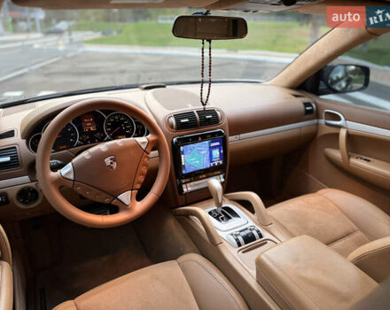 Черный Порше Каен, объемом двигателя 4.8 л и пробегом 178 тыс. км за 8900 $, фото 38 на Automoto.ua