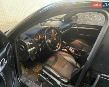 Чорний Порше Cayenne, об'ємом двигуна 4.8 л та пробігом 180 тис. км за 8000 $, фото 8 на Automoto.ua
