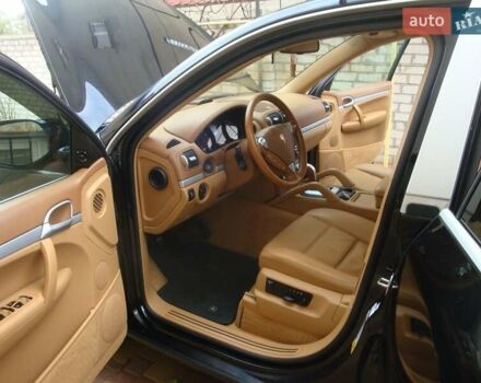 Чорний Порше Cayenne, об'ємом двигуна 3.6 л та пробігом 227 тис. км за 12800 $, фото 38 на Automoto.ua