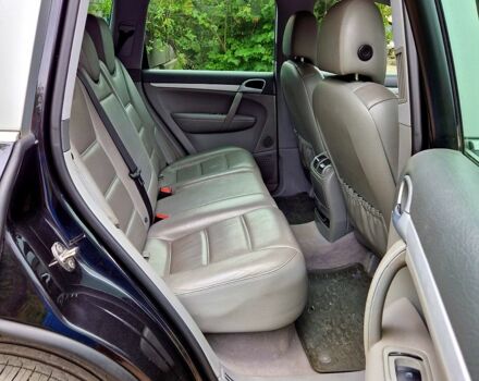 Черный Порше Каен, объемом двигателя 3.6 л и пробегом 210 тыс. км за 9700 $, фото 7 на Automoto.ua