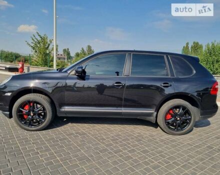Чорний Порше Cayenne, об'ємом двигуна 4.81 л та пробігом 185 тис. км за 12500 $, фото 1 на Automoto.ua