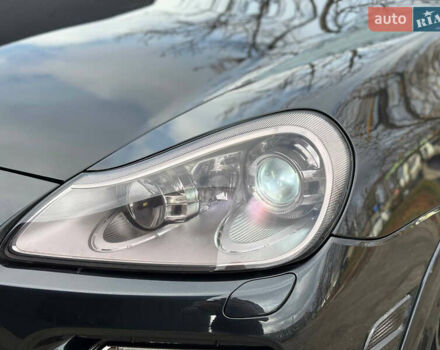 Черный Порше Каен, объемом двигателя 4.8 л и пробегом 170 тыс. км за 8999 $, фото 51 на Automoto.ua