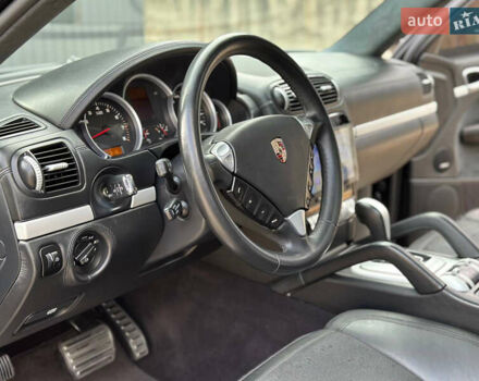 Черный Порше Каен, объемом двигателя 4.8 л и пробегом 170 тыс. км за 8999 $, фото 11 на Automoto.ua