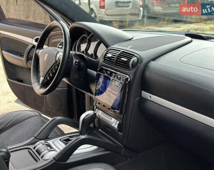 Черный Порше Каен, объемом двигателя 4.8 л и пробегом 170 тыс. км за 8999 $, фото 28 на Automoto.ua