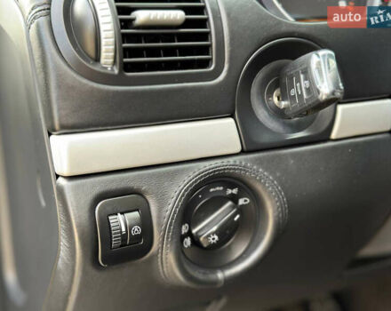 Черный Порше Каен, объемом двигателя 4.8 л и пробегом 170 тыс. км за 8999 $, фото 20 на Automoto.ua