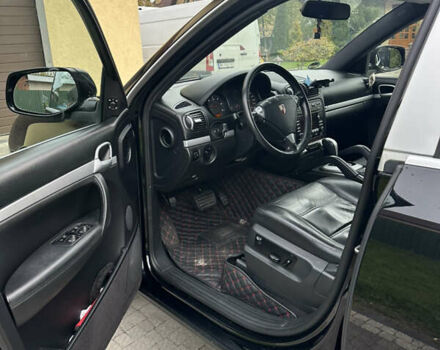 Черный Порше Каен, объемом двигателя 2.97 л и пробегом 261 тыс. км за 18200 $, фото 8 на Automoto.ua