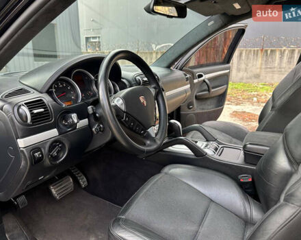 Черный Порше Каен, объемом двигателя 4.8 л и пробегом 170 тыс. км за 8999 $, фото 14 на Automoto.ua
