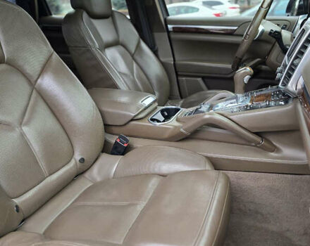 Черный Порше Каен, объемом двигателя 4.8 л и пробегом 164 тыс. км за 14500 $, фото 17 на Automoto.ua