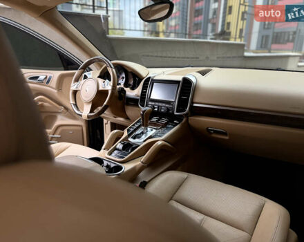 Чорний Порше Cayenne, об'ємом двигуна 4.8 л та пробігом 235 тис. км за 18999 $, фото 66 на Automoto.ua