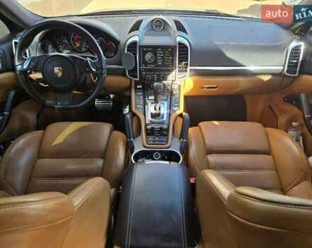 Чорний Порше Cayenne, об'ємом двигуна 4.8 л та пробігом 105 тис. км за 25900 $, фото 11 на Automoto.ua