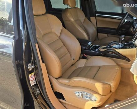 Черный Порше Каен, объемом двигателя 4.8 л и пробегом 105 тыс. км за 25900 $, фото 10 на Automoto.ua