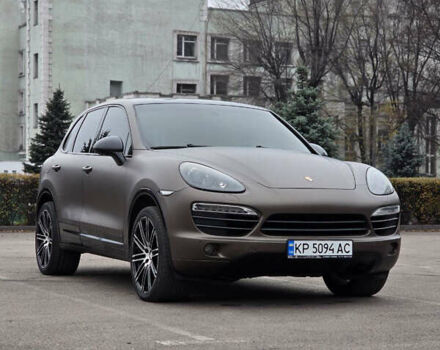 Черный Порше Каен, объемом двигателя 4.8 л и пробегом 164 тыс. км за 14500 $, фото 2 на Automoto.ua