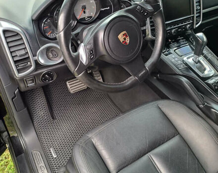 Чорний Порше Cayenne, об'ємом двигуна 4.8 л та пробігом 170 тис. км за 15800 $, фото 16 на Automoto.ua
