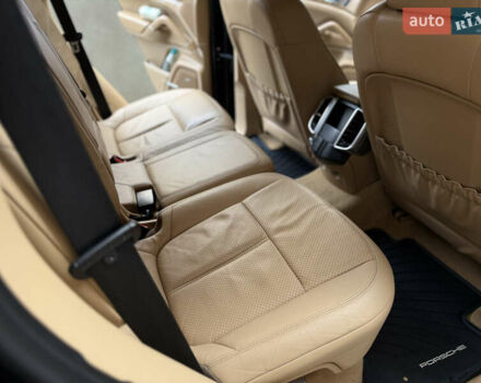 Чорний Порше Cayenne, об'ємом двигуна 4.8 л та пробігом 235 тис. км за 18999 $, фото 63 на Automoto.ua