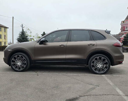 Черный Порше Каен, объемом двигателя 4.8 л и пробегом 164 тыс. км за 14500 $, фото 9 на Automoto.ua