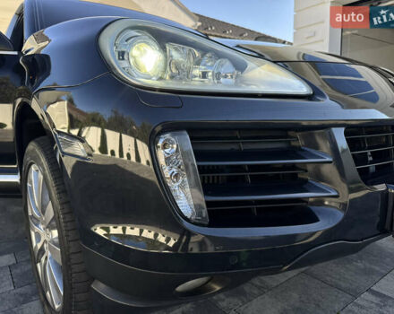 Черный Порше Каен, объемом двигателя 3 л и пробегом 173 тыс. км за 14950 $, фото 57 на Automoto.ua