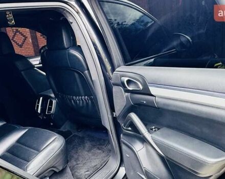 Чорний Порше Cayenne, об'ємом двигуна 4.8 л та пробігом 163 тис. км за 23800 $, фото 90 на Automoto.ua