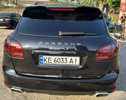 Черный Порше Каен, объемом двигателя 4.81 л и пробегом 150 тыс. км за 15000 $, фото 5 на Automoto.ua