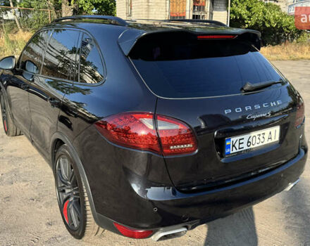 Черный Порше Каен, объемом двигателя 4.81 л и пробегом 150 тыс. км за 15000 $, фото 6 на Automoto.ua