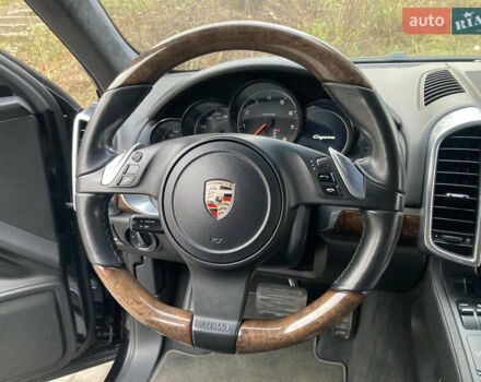 Чорний Порше Cayenne, об'ємом двигуна 3.6 л та пробігом 262 тис. км за 18000 $, фото 1 на Automoto.ua