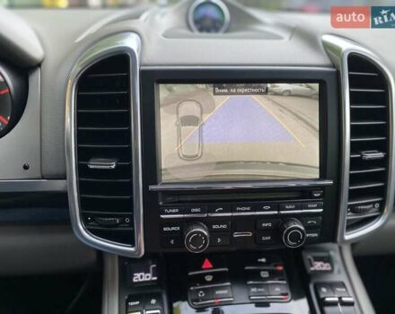 Черный Порше Каен, объемом двигателя 3 л и пробегом 238 тыс. км за 20499 $, фото 95 на Automoto.ua