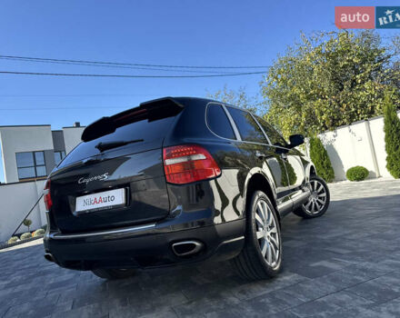 Чорний Порше Cayenne, об'ємом двигуна 3 л та пробігом 173 тис. км за 15850 $, фото 12 на Automoto.ua