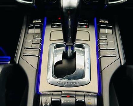 Чорний Порше Cayenne, об'ємом двигуна 4.8 л та пробігом 163 тис. км за 23800 $, фото 123 на Automoto.ua