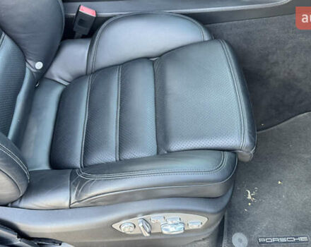 Черный Порше Каен, объемом двигателя 4.81 л и пробегом 150 тыс. км за 15000 $, фото 14 на Automoto.ua