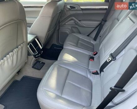 Чорний Порше Cayenne, об'ємом двигуна 4.8 л та пробігом 108 тис. км за 17500 $, фото 10 на Automoto.ua
