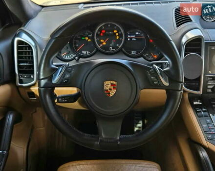 Чорний Порше Cayenne, об'ємом двигуна 4.8 л та пробігом 105 тис. км за 25900 $, фото 18 на Automoto.ua