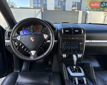 Черный Порше Каен, объемом двигателя 3 л и пробегом 173 тыс. км за 14950 $, фото 43 на Automoto.ua