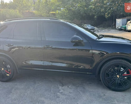 Черный Порше Каен, объемом двигателя 4.81 л и пробегом 150 тыс. км за 15000 $, фото 3 на Automoto.ua